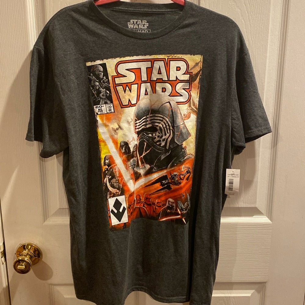 Star Wars gray short sleeve  T-shirt size large NWT
699